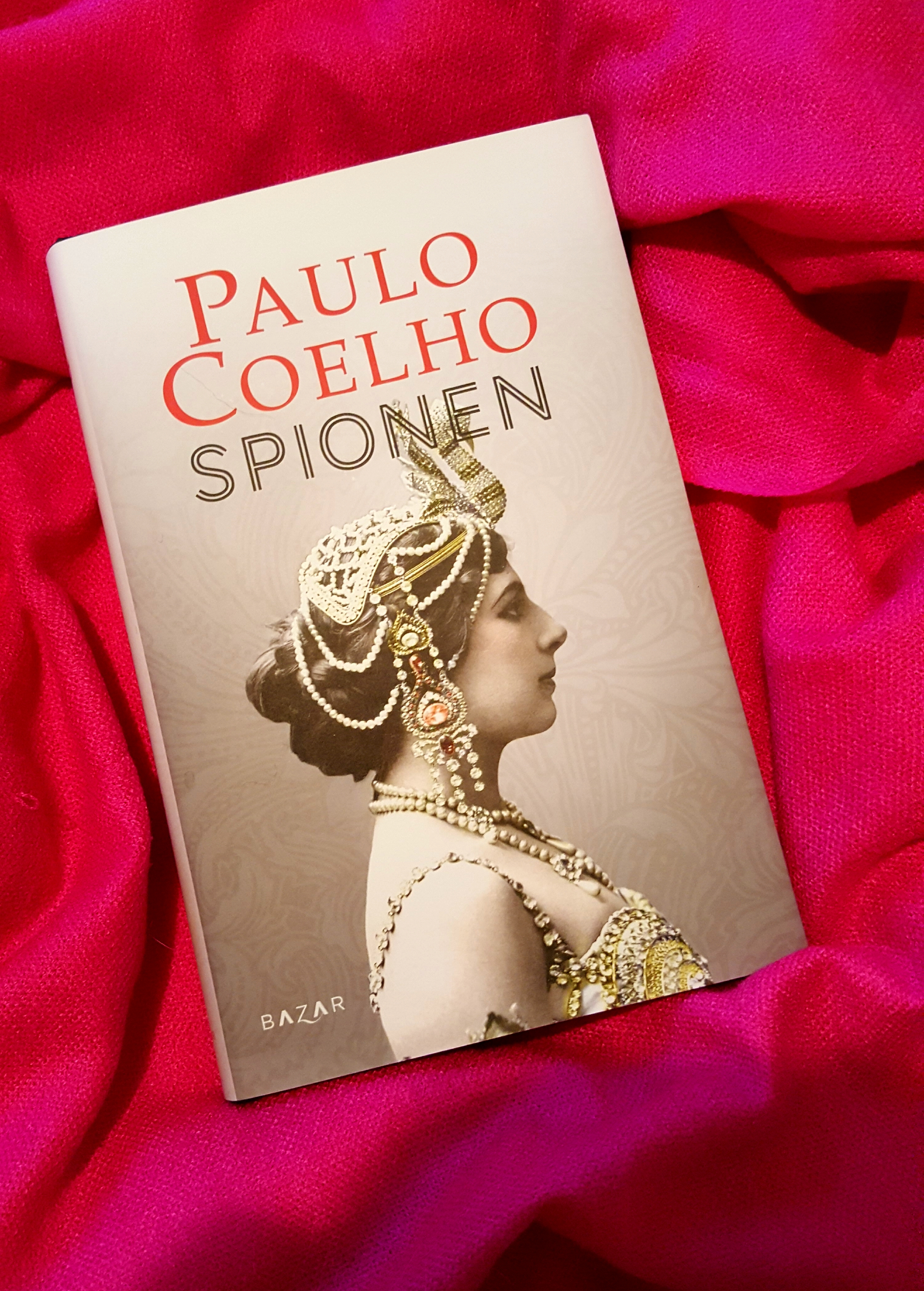 Spionen af Paulo Coelho