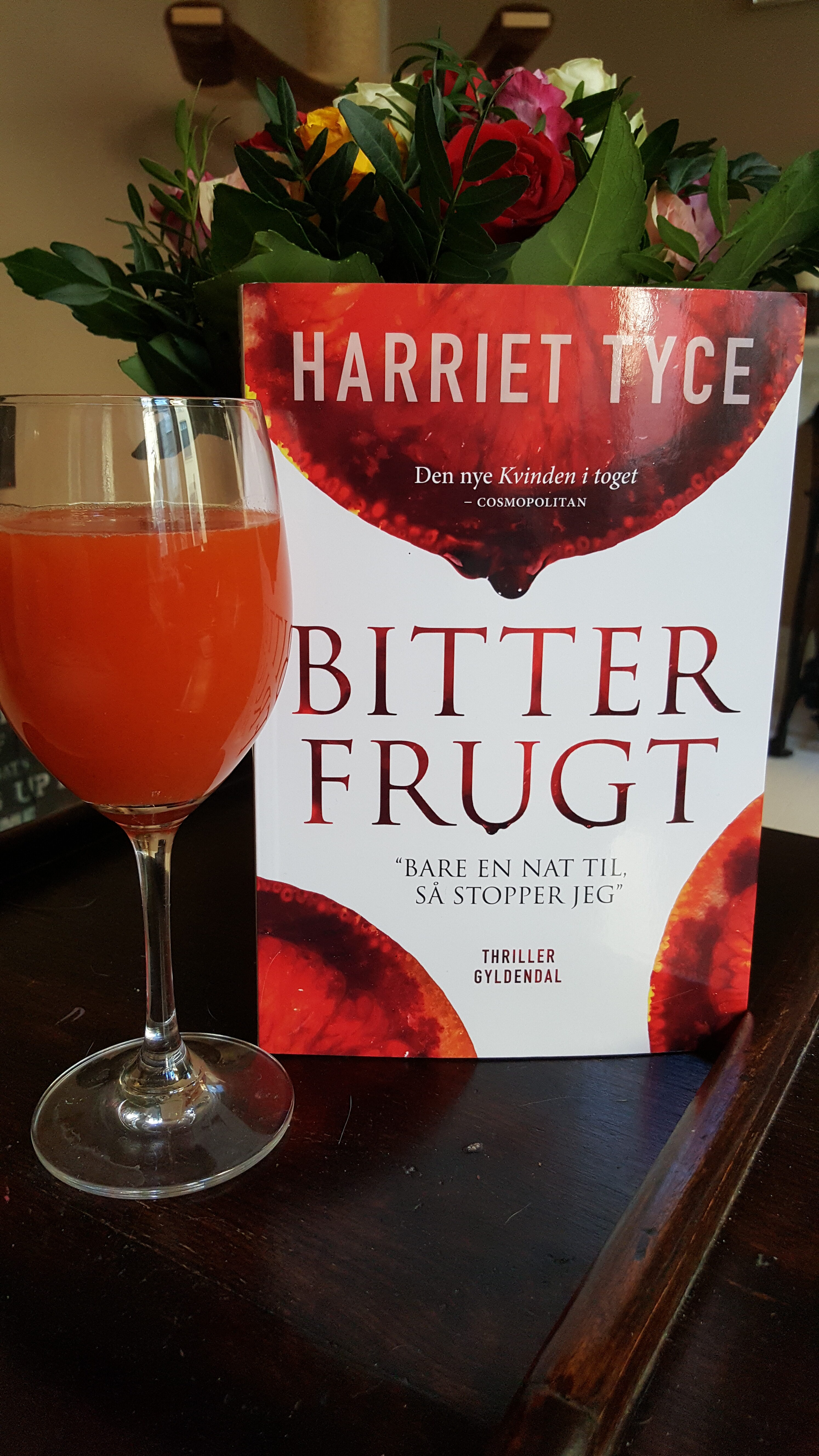 Bitter frugt af Harriet Tyce